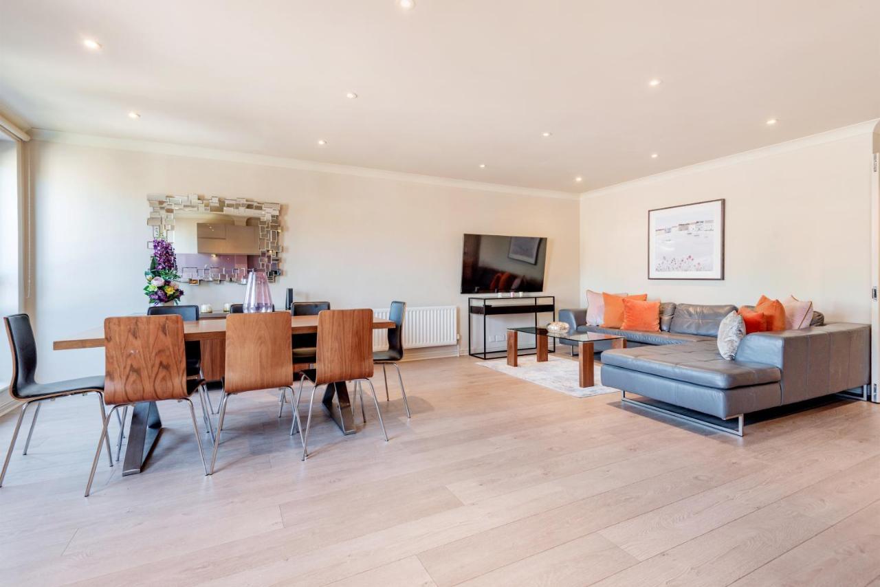 Stunning 3-bedroom In The Heart Of With Parking-hosted By Sweetstay Londra