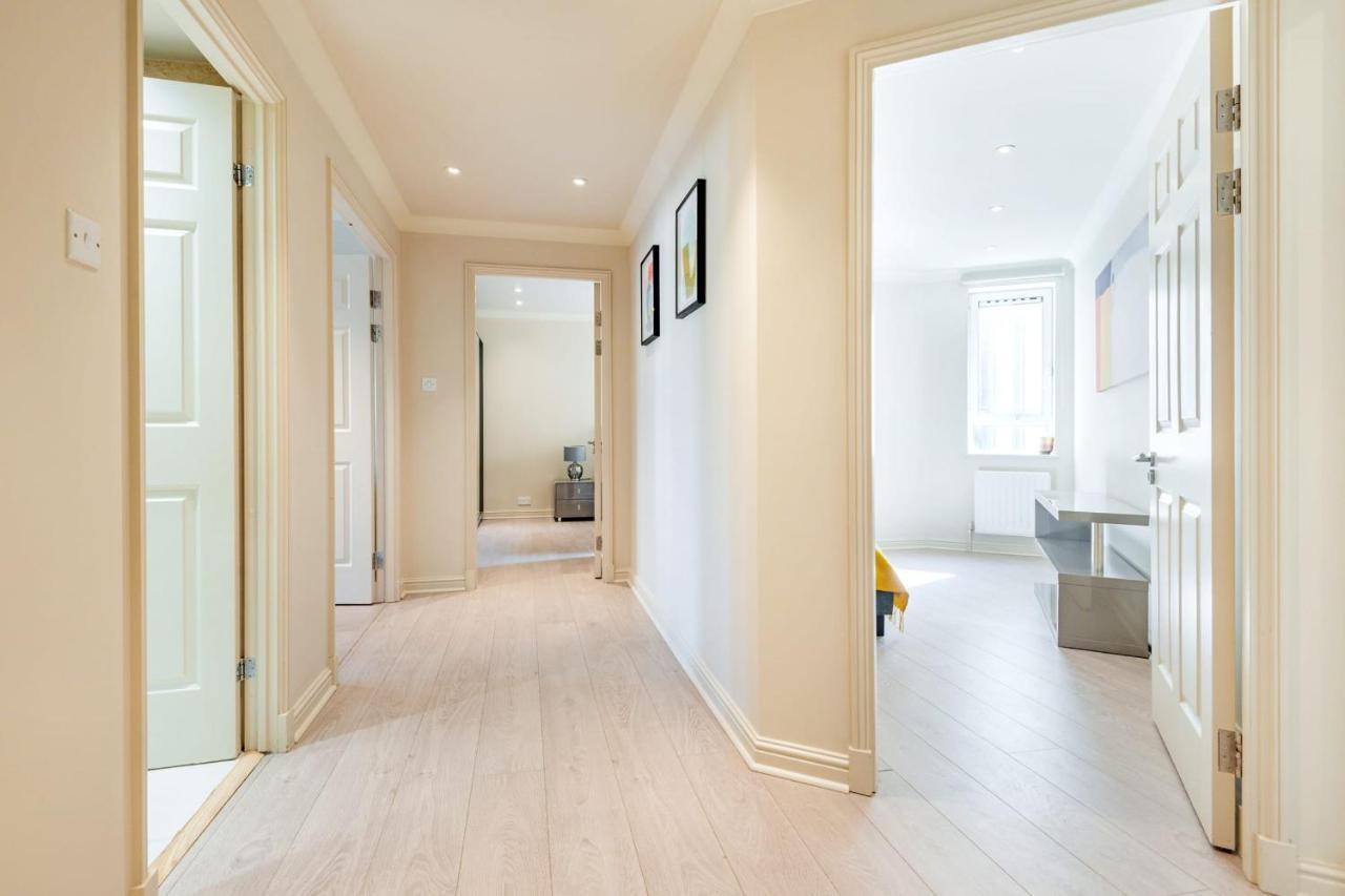 Stunning 3-bedroom In The Heart Of With Parking-hosted By Sweetstay Appartamento *